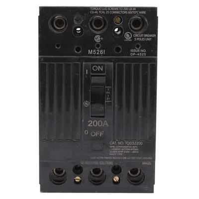 P12544.jpg GE Industrial TQD32200WL Bolt-On Mount Type TQD Molded Case Circuit Breaker 3-Pole 200-Amp 240-Volt AC